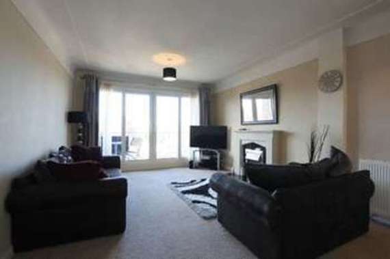 2 Bedroom Flat