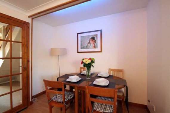 3 Bedroom End of Ter...