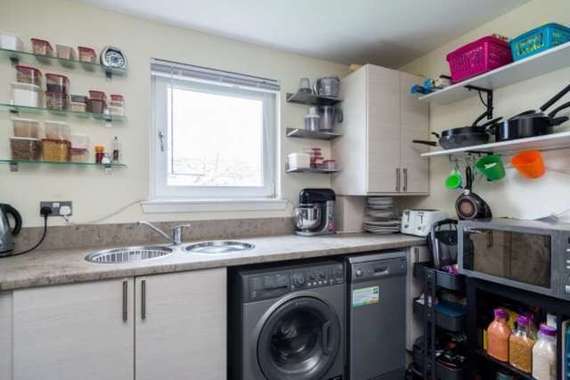 2 Bedroom Ground Fla...