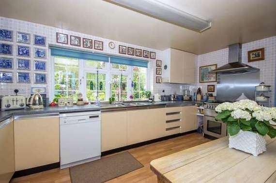 5 Bedroom Detached