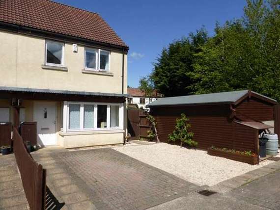 3 Bedroom End of Ter...