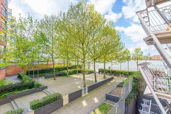 2 Bedroom Flat