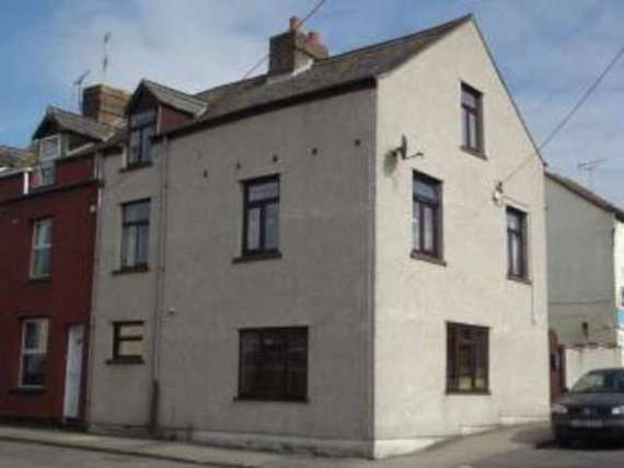 4 Bedroom End of Ter...