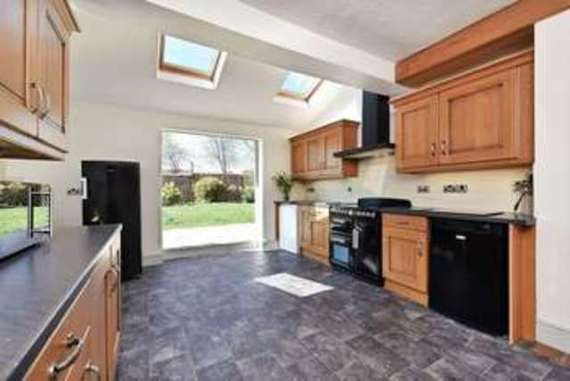 7 Bedroom Detached