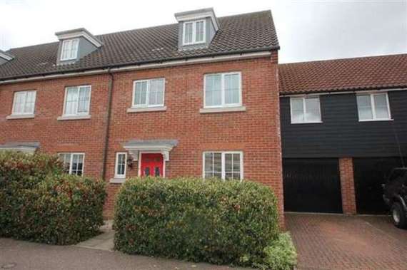 4 Bedroom Town House