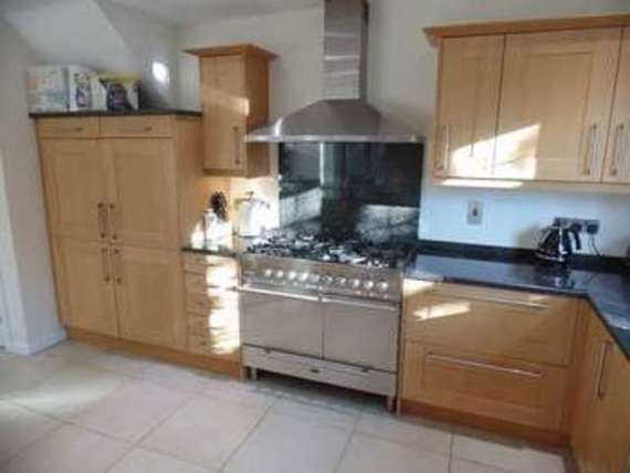 5 Bedroom Property