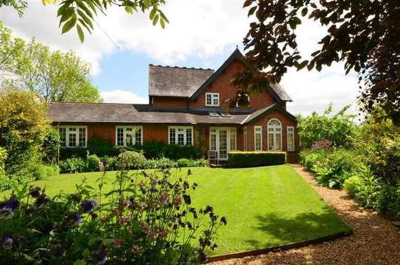 4 Bedroom Semi-Detac...