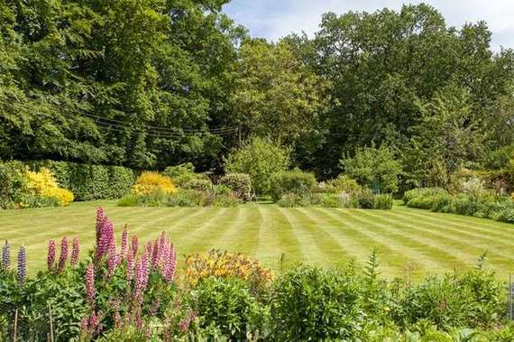 5&nbsp;Bedroom&nbsp;Detached