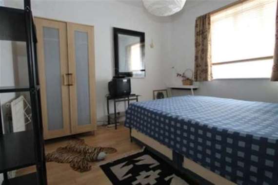 1 Bedroom Detached