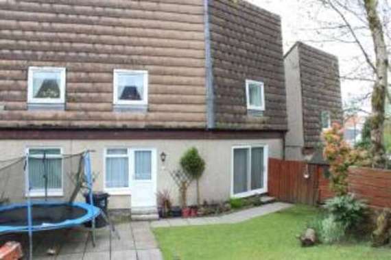 4 Bedroom End of Ter...