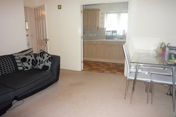 2 Bedroom Apartment
