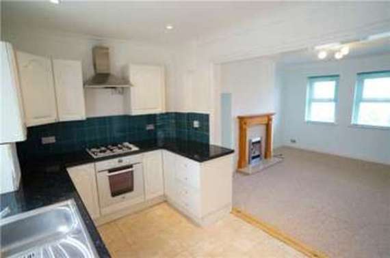 2 Bedroom End of Ter...