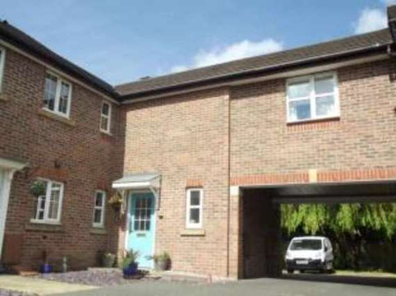 2 Bedroom End of Ter...