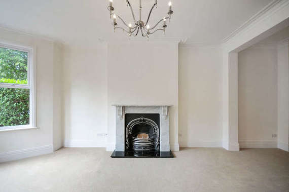 6 Bedroom Semi-Detac...