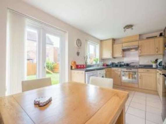 3 Bedroom Semi-Detac...