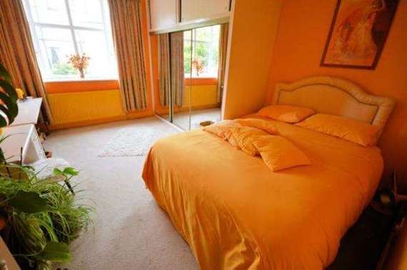 6 Bedroom Semi-Detac...