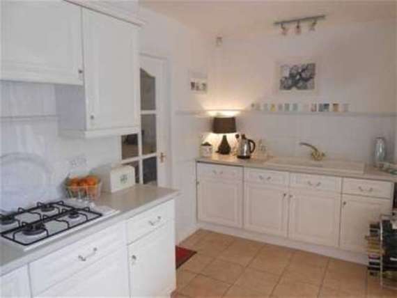 3 Bedroom Semi-Detac...
