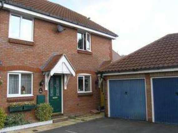 2 Bedroom End of Ter...