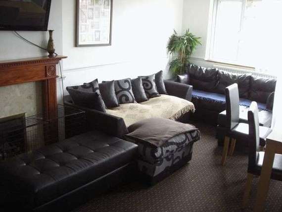 2 Bedroom Flat