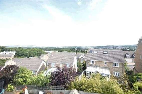 5 Bedroom Detached
