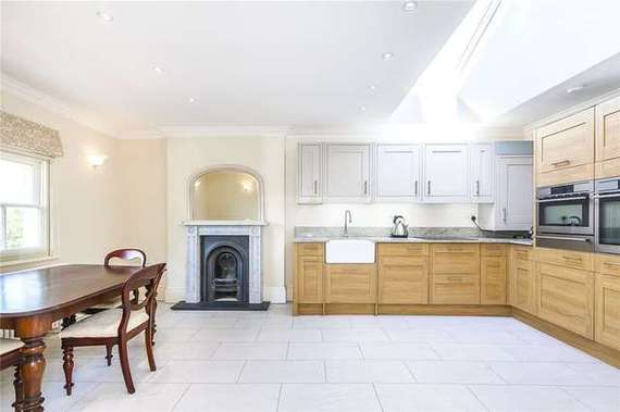 2 Bedroom Flat