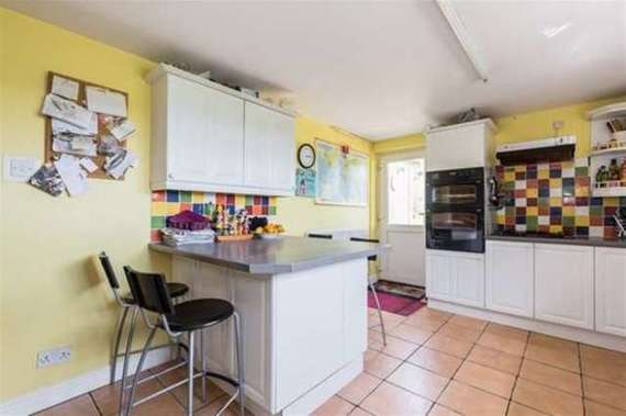 5 Bedroom Detached