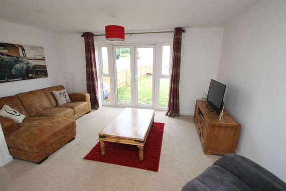 3 Bedroom End of Ter...