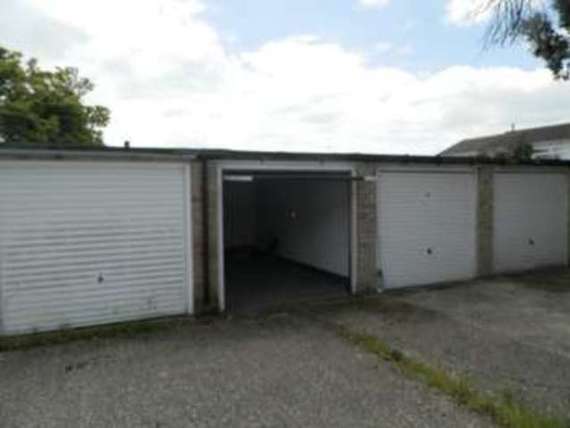 Brendon Road  Worthing, BN13 2...