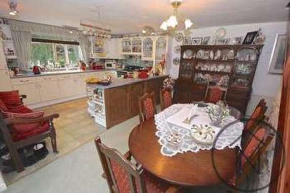 3 Bedroom Semi-Detac...
