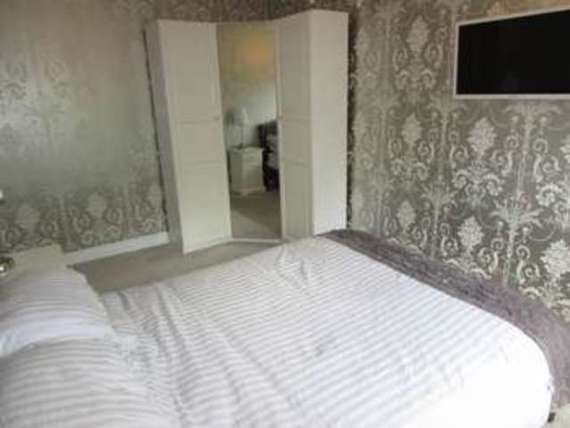 3&nbsp;Bedroom&nbsp;Semi-Detac...