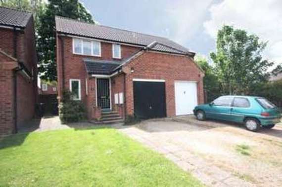 3 Bedroom Semi-Detac...