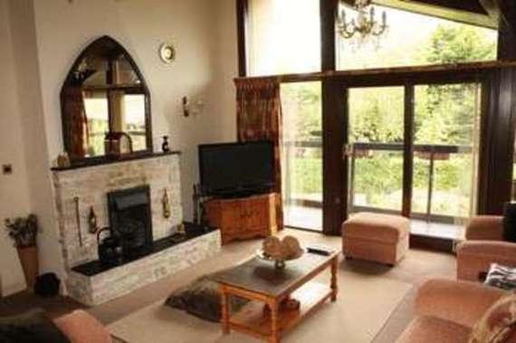 5 Bedroom Detached