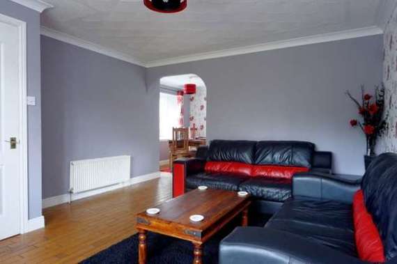 3 Bedroom Detached V...