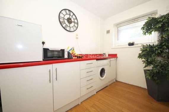 2 Bedroom Maisonette