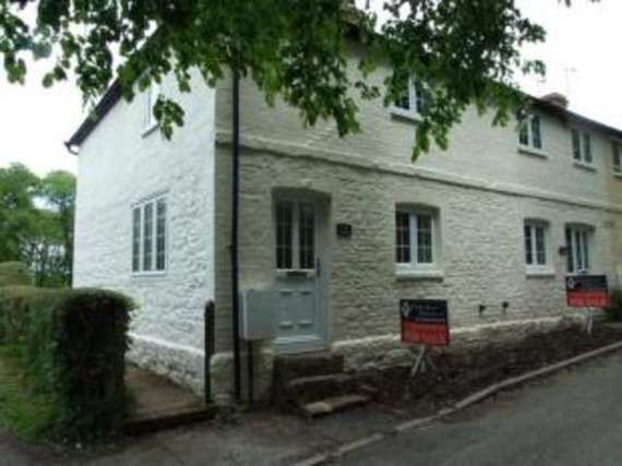 2 Bedroom End of Ter...