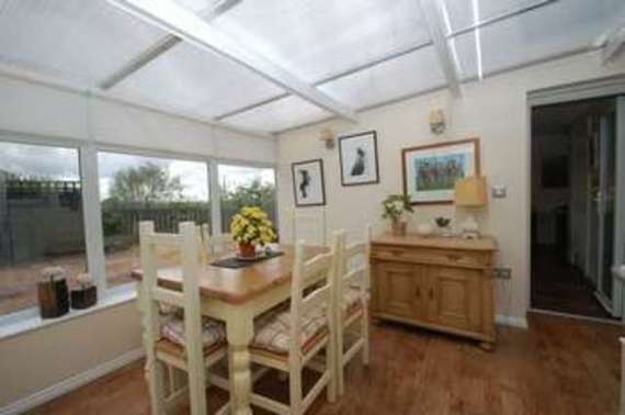4 Bedroom Semi-Detac...