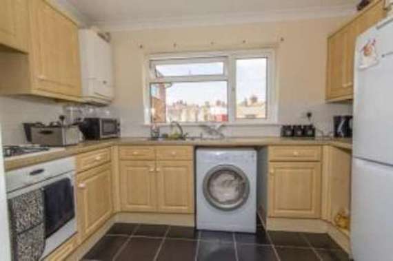 2 Bedroom Flat