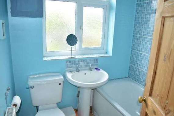 4 Bedroom End of Ter...