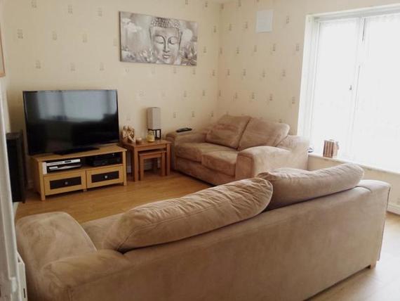 3 Bedroom End of Ter...