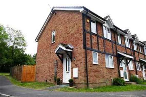 2 Bedroom End of Ter...