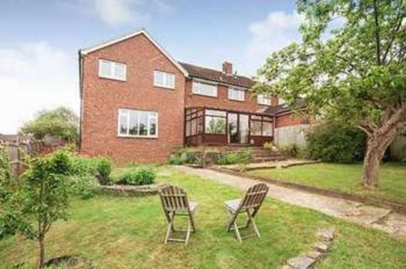 5 Bedroom Semi-Detac...