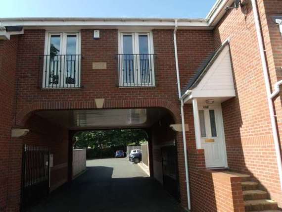 2 Bedroom Flat
