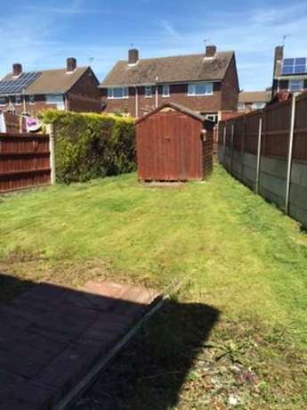 2 Bedroom End of Ter...