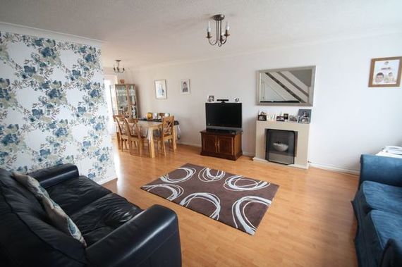 3&nbsp;Bedroom&nbsp;Terraced