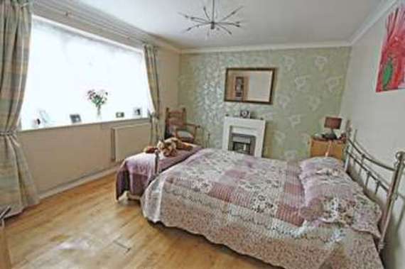 2 Bedroom Flat