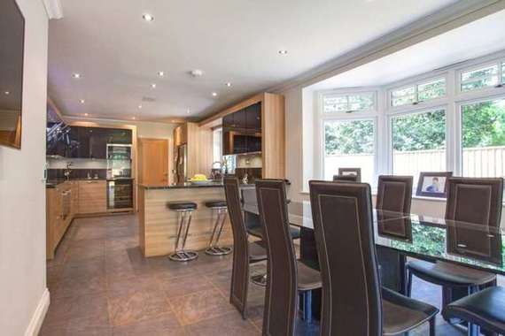 5 Bedroom Detached