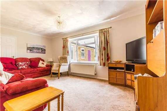 3 Bedroom End of Ter...
