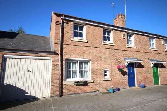 3 Bedroom Semi-Detac...