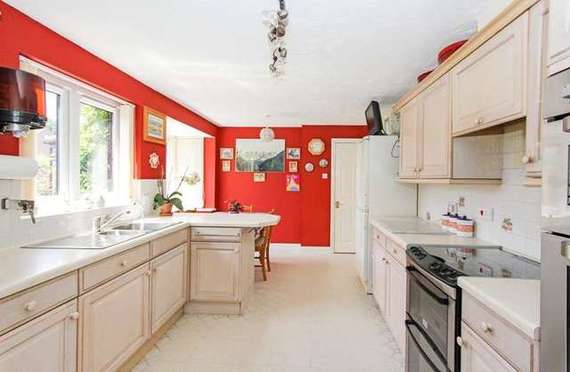 5&nbsp;Bedroom&nbsp;Detached