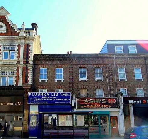High Street  London, W3 6NG